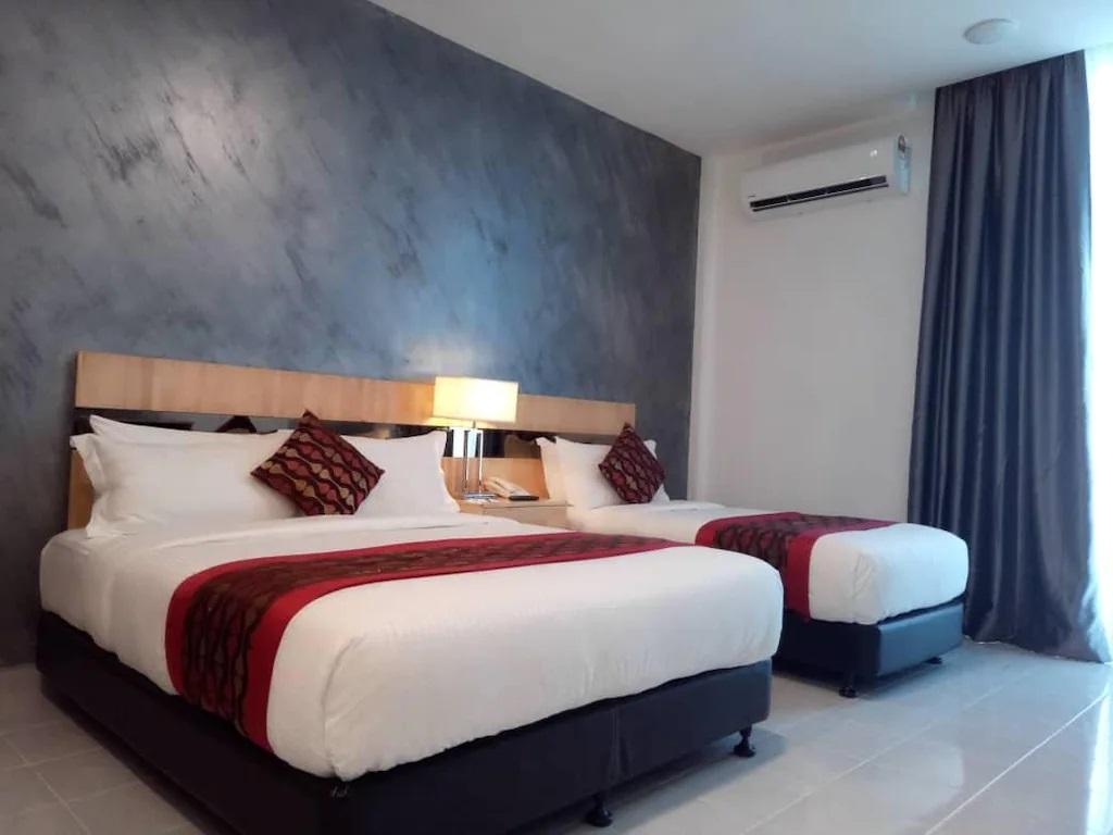 Hotel Adya Express Chenang Pantai Cenang  Exterior foto